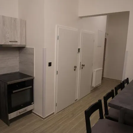 Appartement Continents Nearby Main Train And Bus Station *