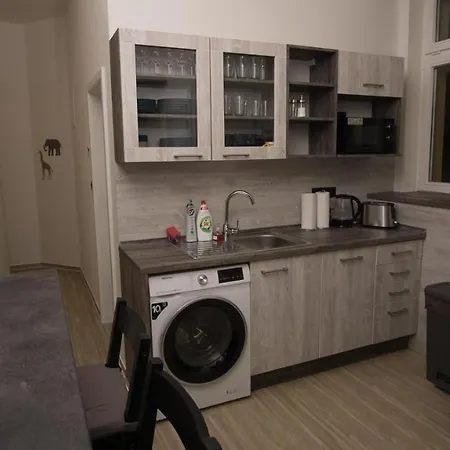 Appartement Continents Nearby Main Train And Bus Station *